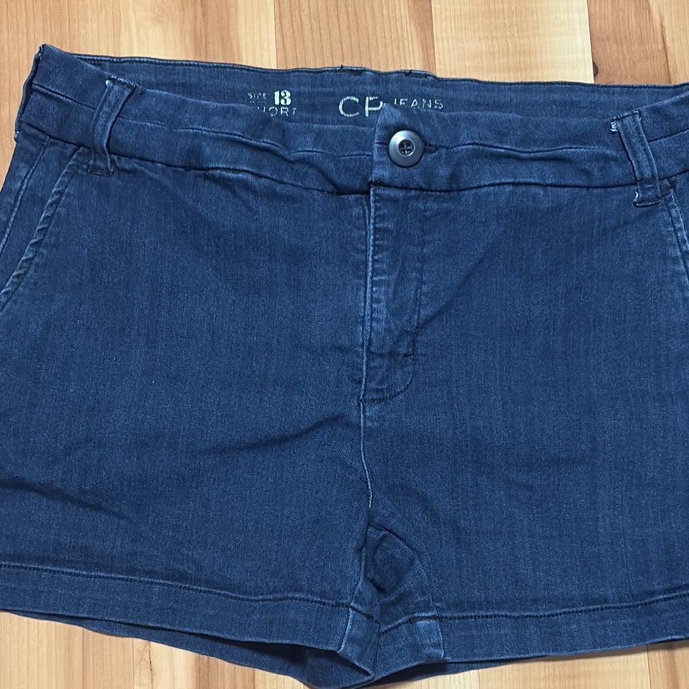 Blue Jean Shorts with Cuffed Hem and Tailored Fit